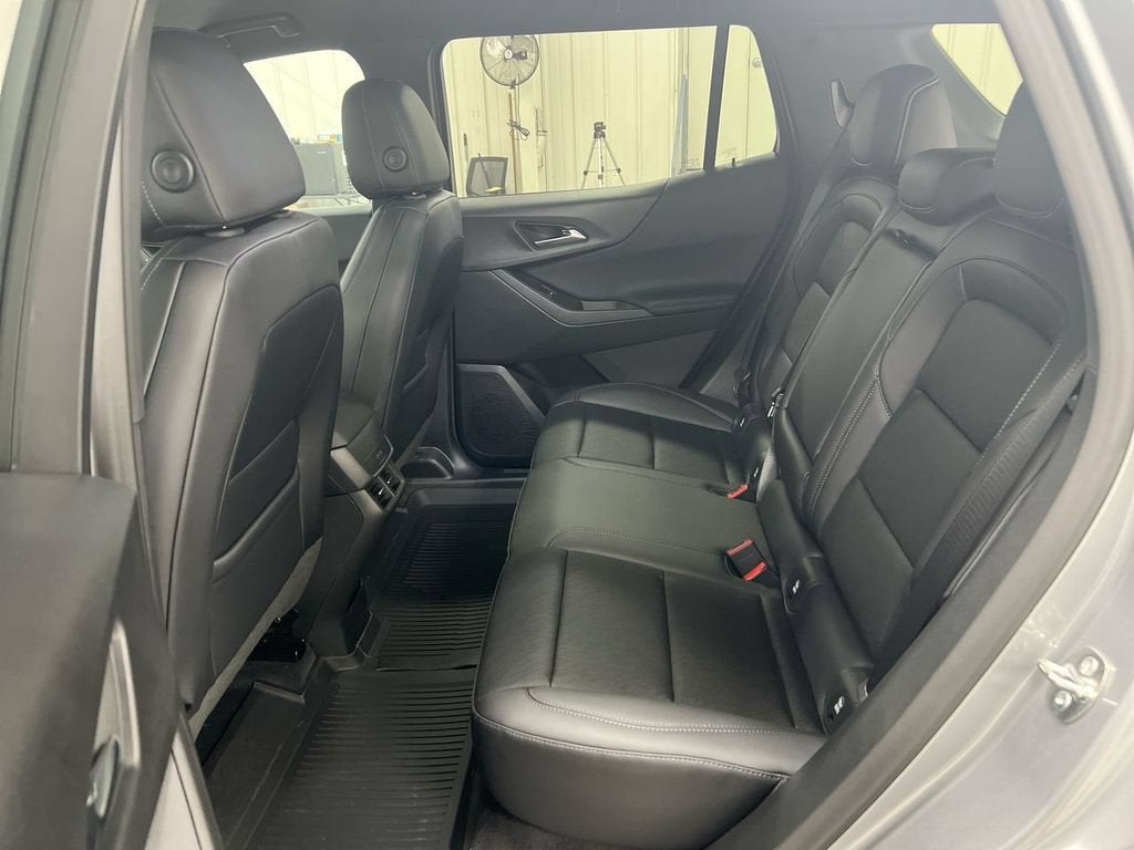 2027 Chevrolet Equinox LT - Photo 23