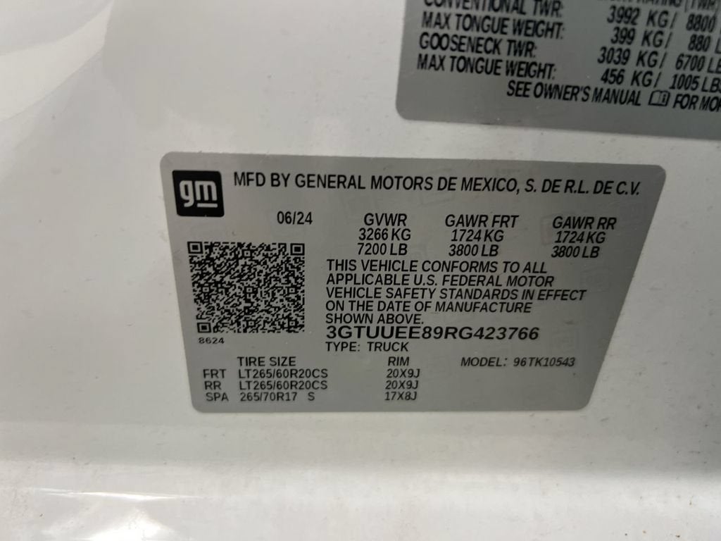 2024 GMC Sierra 1500 AT4