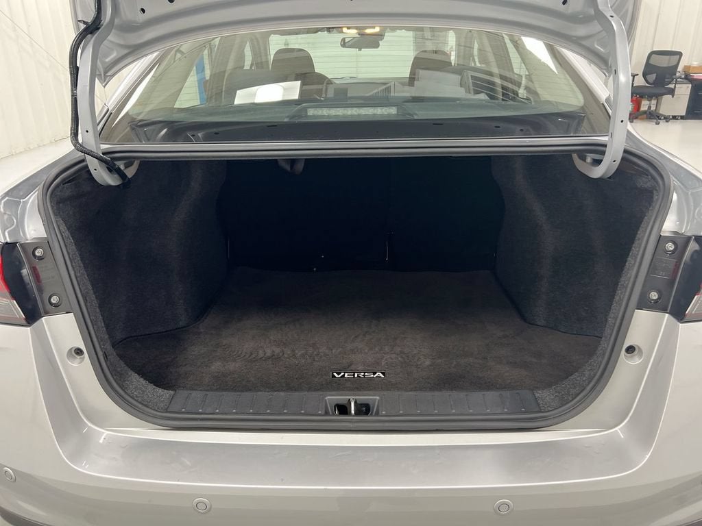 2024 Nissan Versa SV