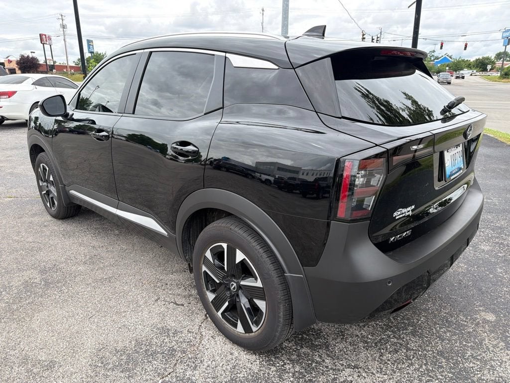 2025 Nissan Kicks SV