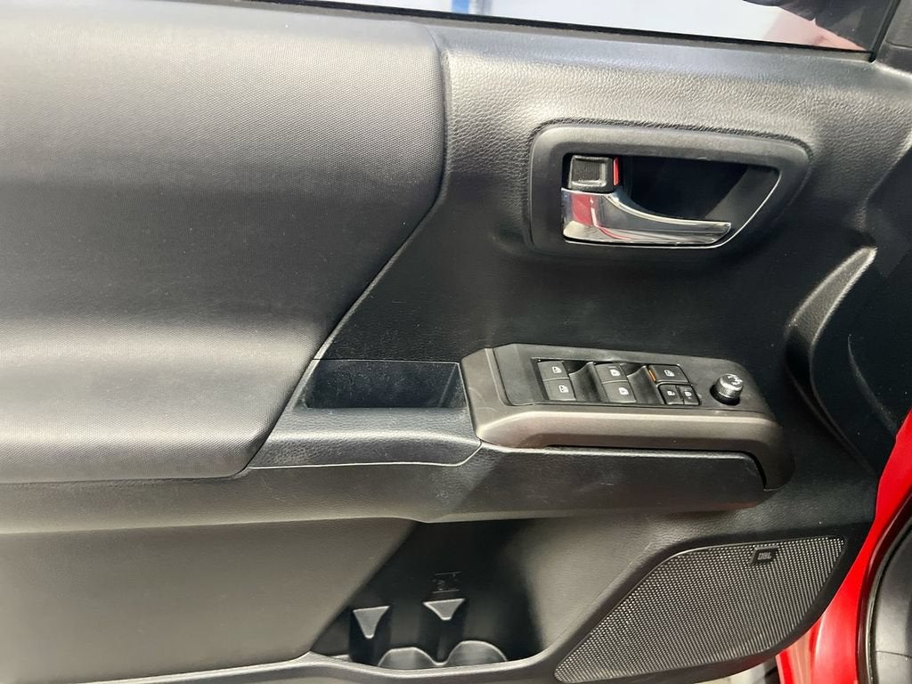 2017 Toyota Tacoma SR5