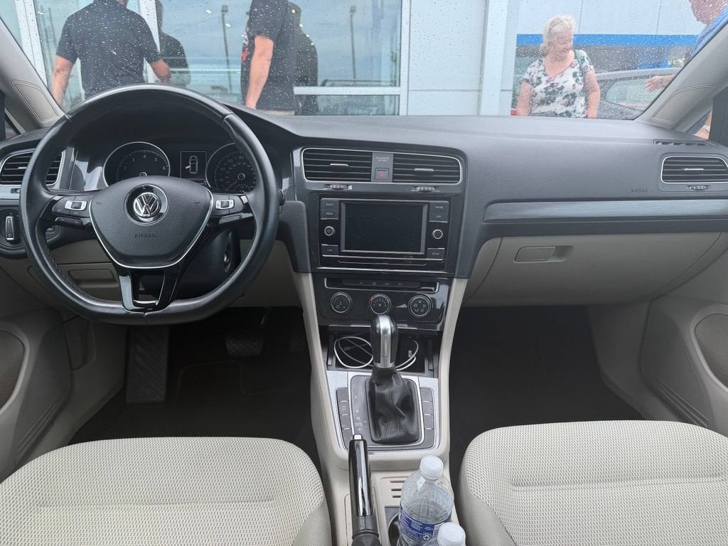 2019 Volkswagen Golf S