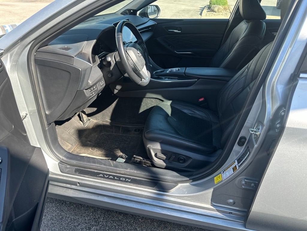 2021 Toyota Avalon Hybrid Limited