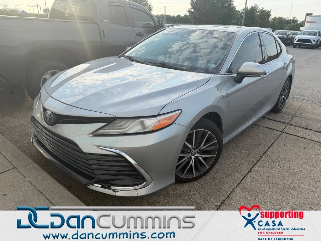 2021 Toyota Camry Hybrid XLE