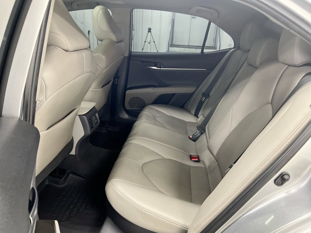 2021 Toyota Camry Hybrid XLE