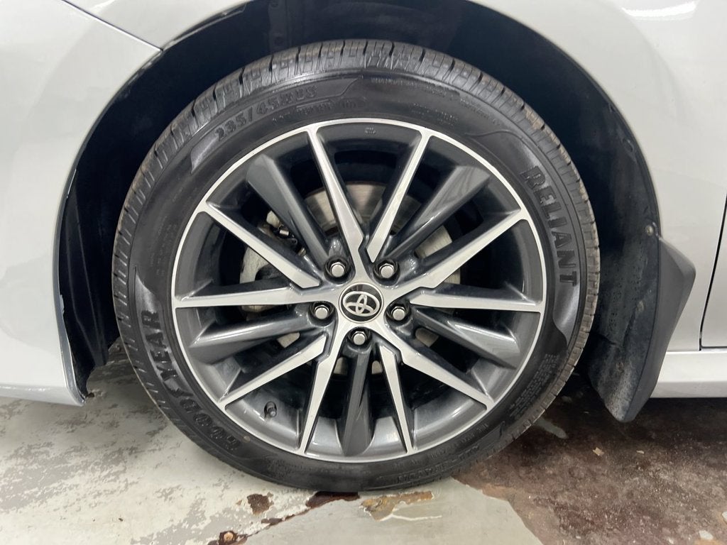 2021 Toyota Camry Hybrid XLE