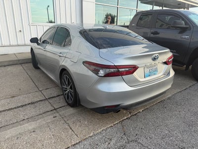 2021 Toyota Camry Hybrid XLE