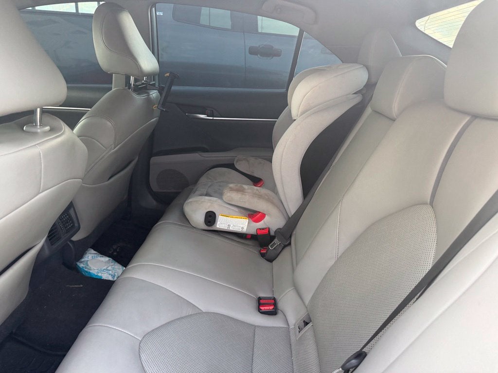 2021 Toyota Camry Hybrid XLE