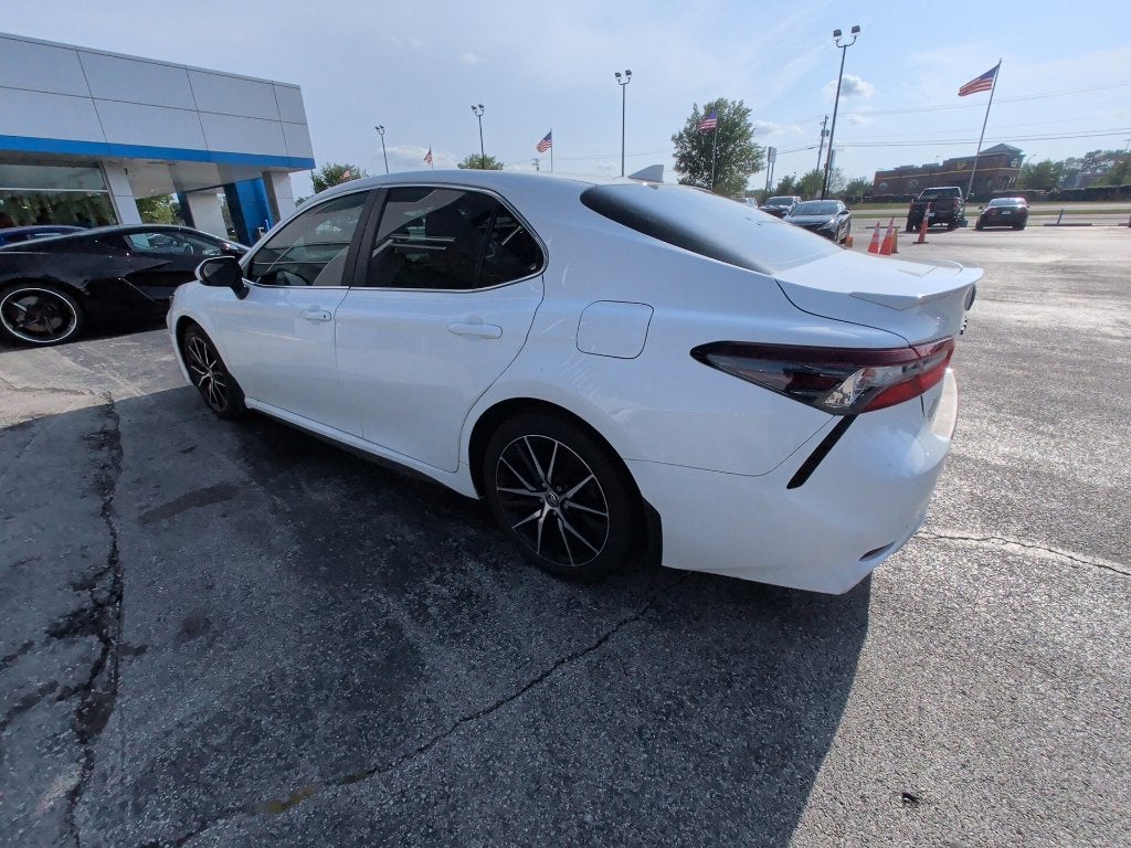 2024 Toyota Camry SE