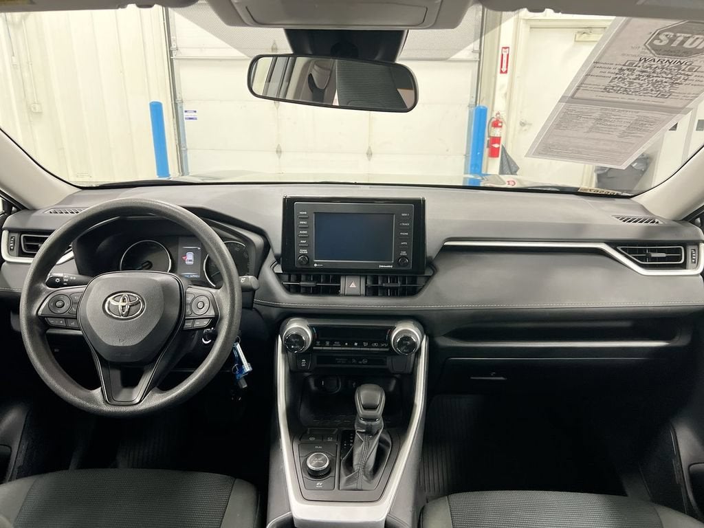 2022 Toyota RAV4 Hybrid LE