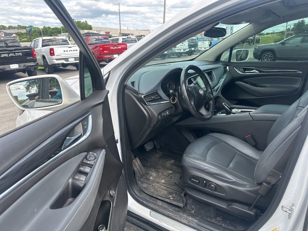 2020 Buick Enclave Essence