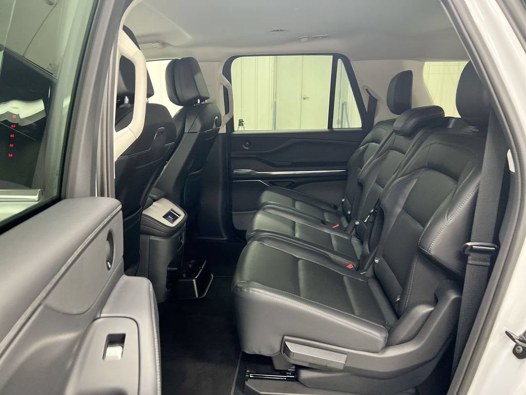 2026 Lincoln Navigator L Premiere