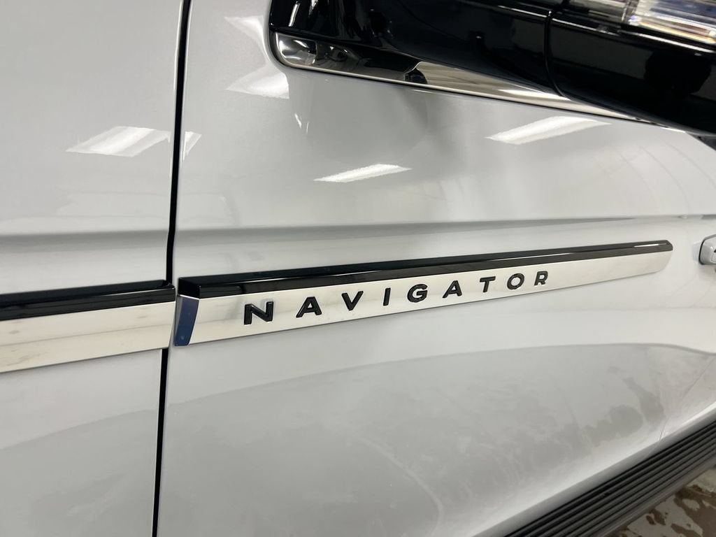 2026 Lincoln Navigator L Premiere