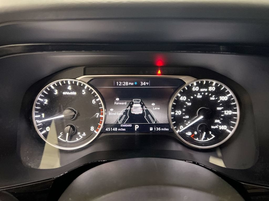 2023 Nissan Pathfinder SV