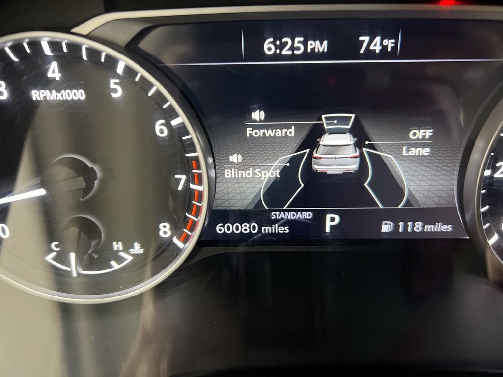2023 Nissan Pathfinder SV