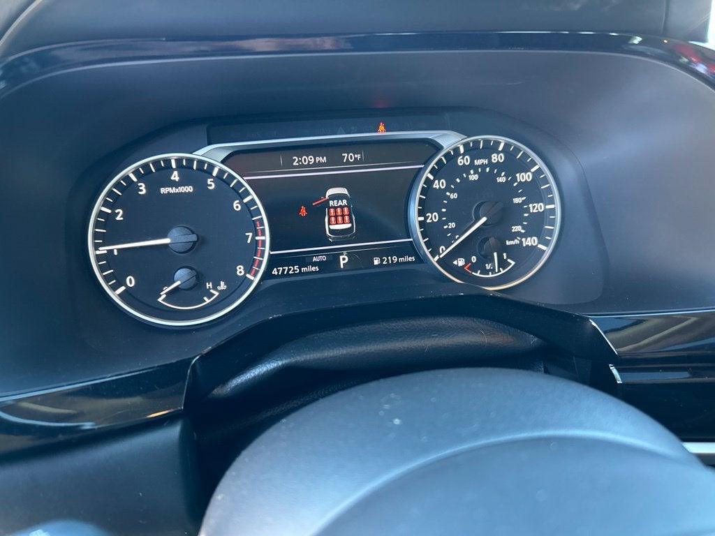 2024 Nissan Pathfinder SV
