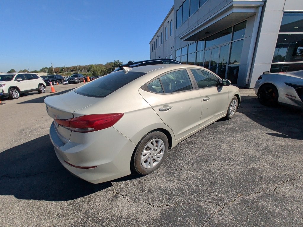2017 Hyundai Elantra SE