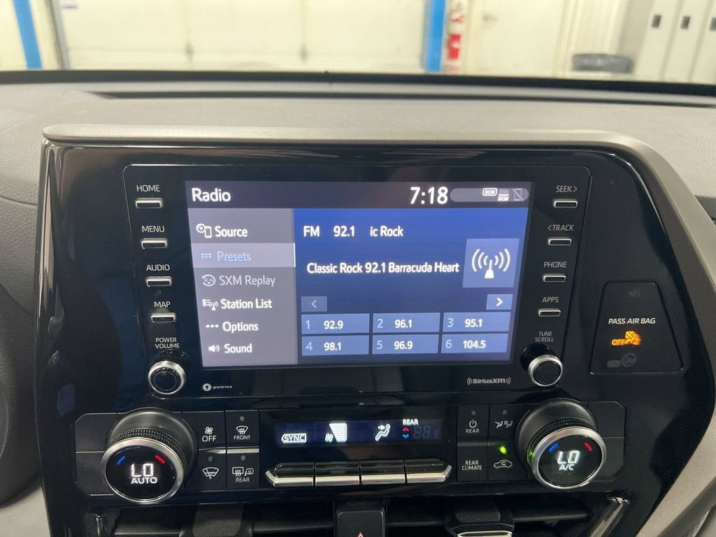 2022 Toyota Highlander L