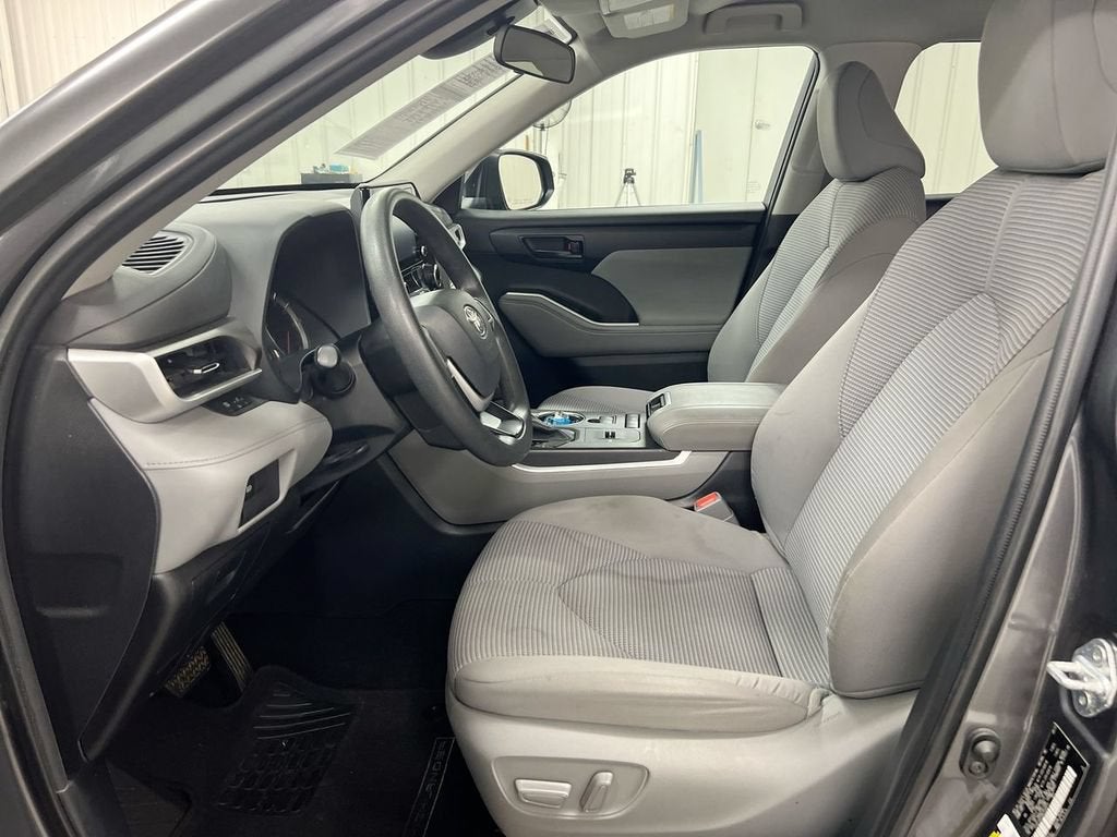 2022 Toyota Highlander L