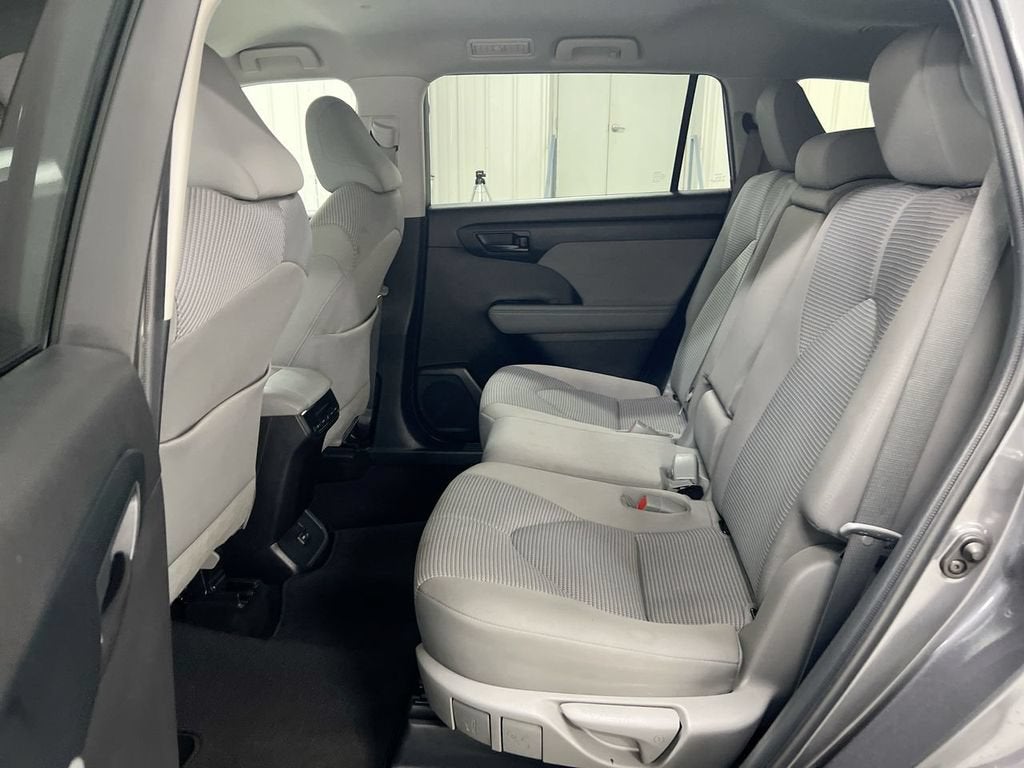 2022 Toyota Highlander L