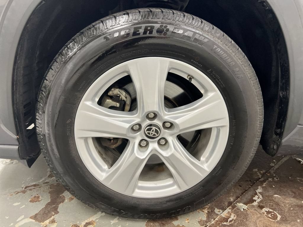 2022 Toyota Highlander L