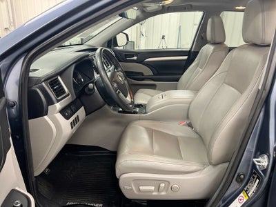 2018 Toyota Highlander SE