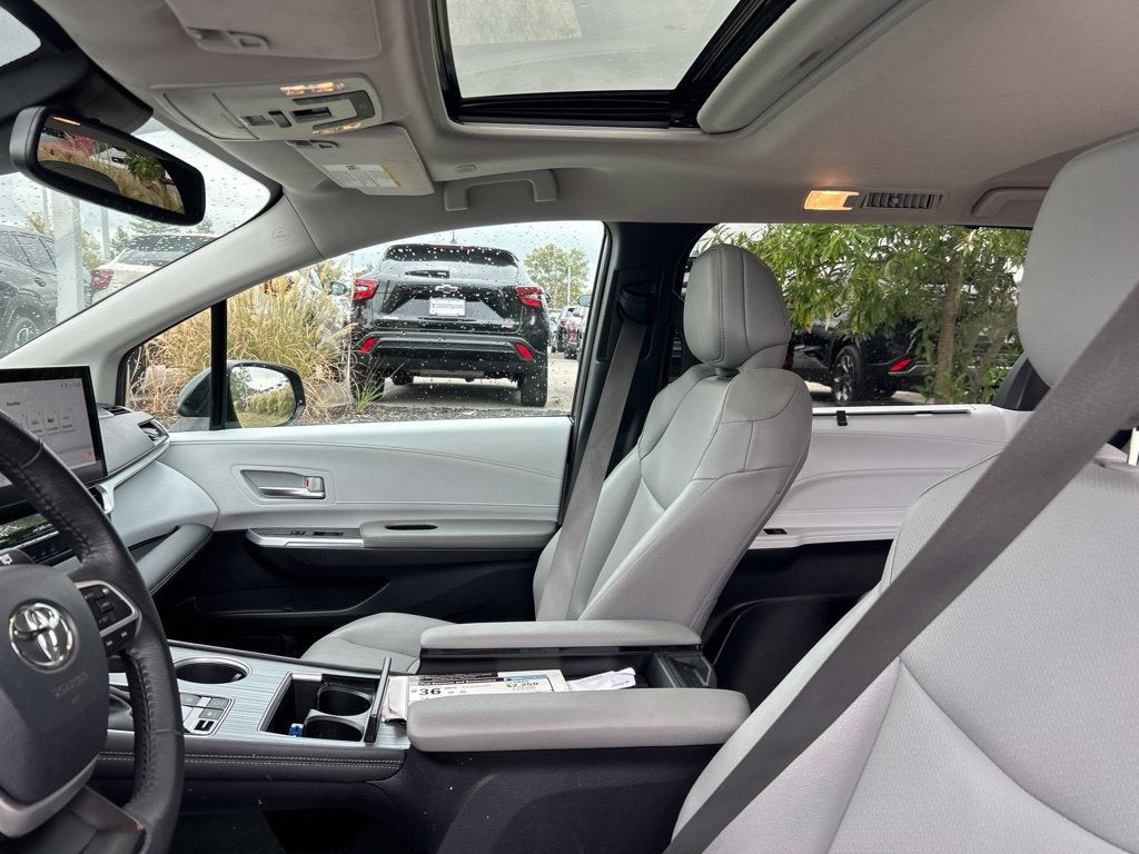 2025 Toyota Sienna XLE