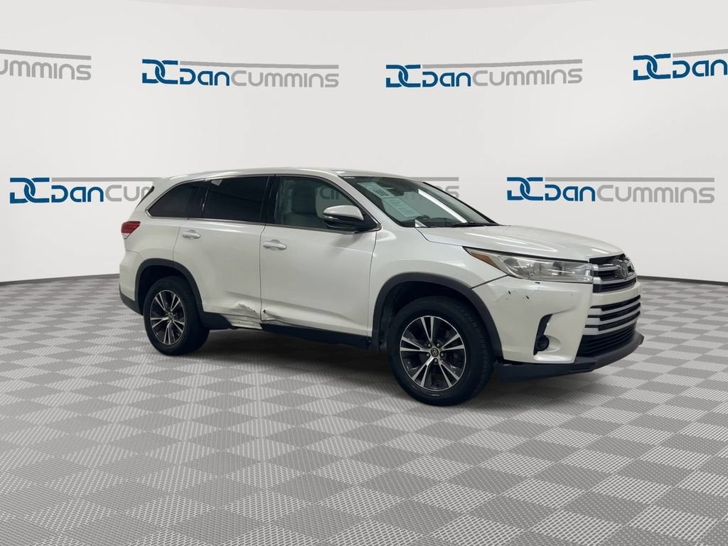 2019 Toyota Highlander LE