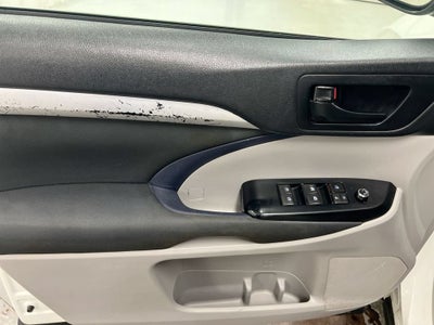 2019 Toyota Highlander LE
