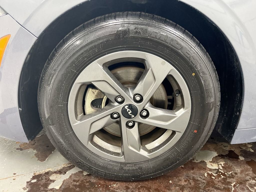 2023 Kia K5 LXS