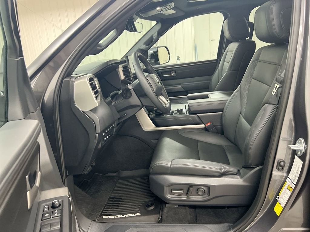 2025 Toyota Sequoia SR5