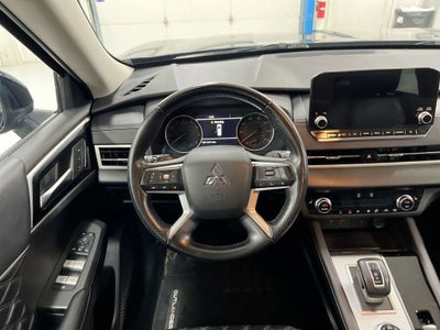 2022 Mitsubishi Outlander SEL