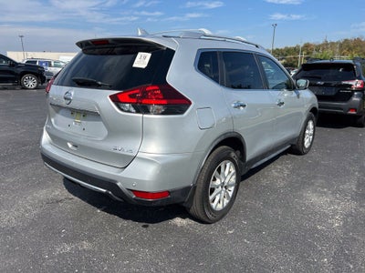 2020 Nissan Rogue SV