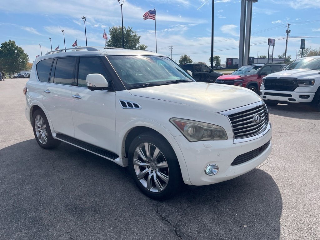 2011 INFINITI QX56 7-passenger