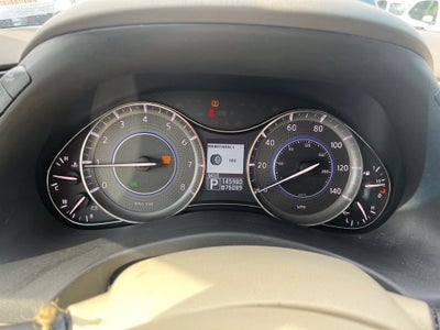 2011 INFINITI QX56 7-passenger