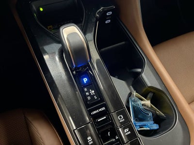 2025 Toyota Crown Signia XLE
