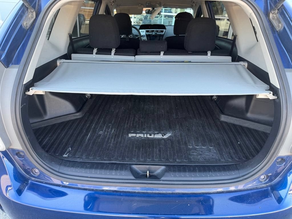2015 Toyota Prius v Two