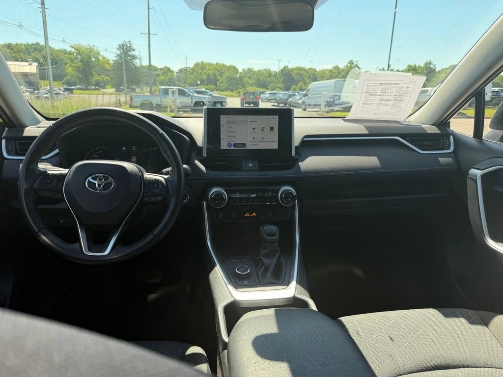 2024 Toyota RAV4 Hybrid XLE