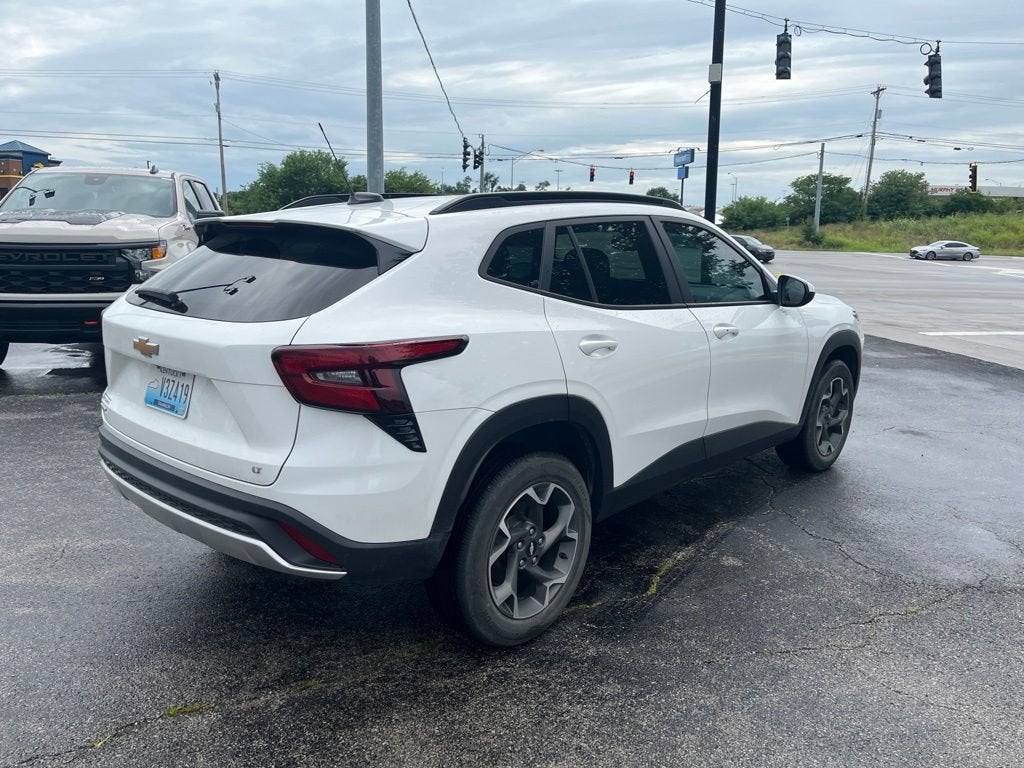 2024 Chevrolet Trax LT
