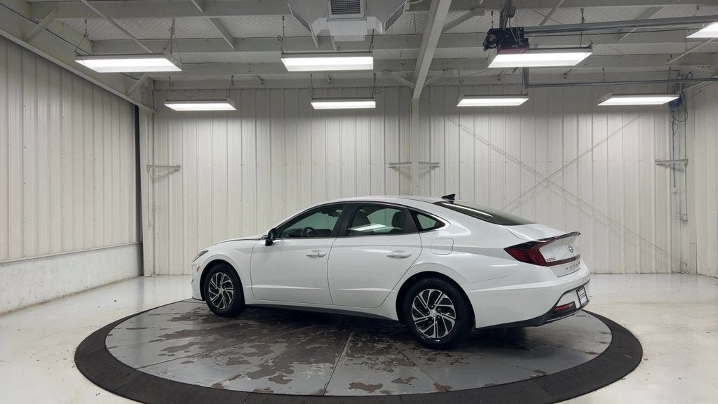 2022 Hyundai Sonata Hybrid Blue
