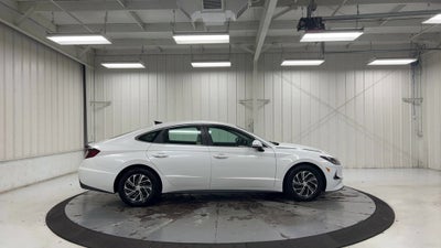 2022 Hyundai Sonata Hybrid Blue
