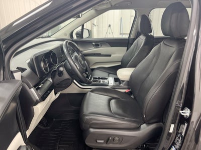 2023 Kia Carnival LX