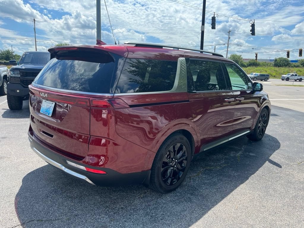 2024 Kia Carnival SX