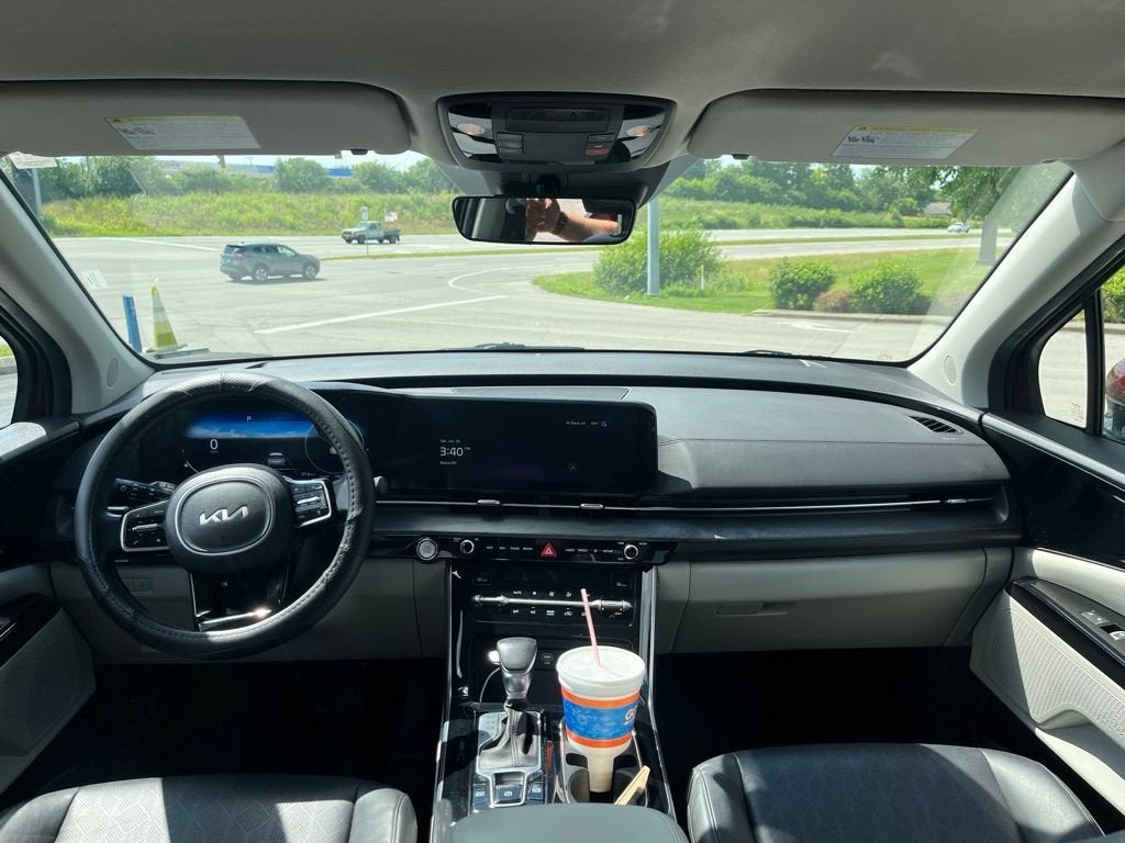2024 Kia Carnival SX