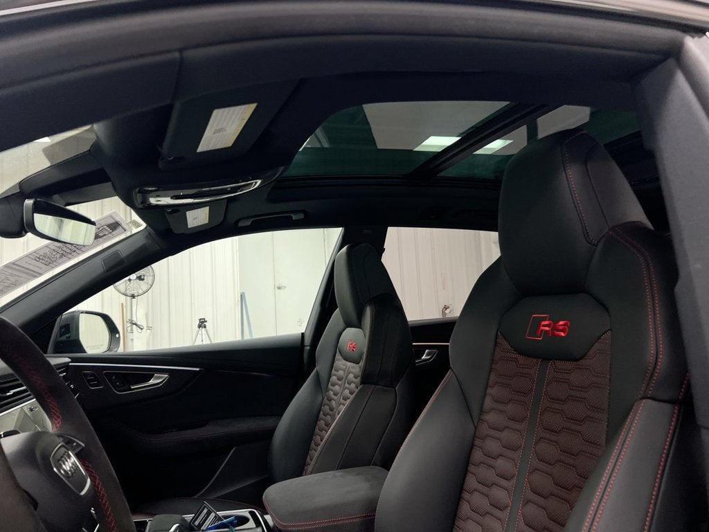 2026 Audi RS Q8 performance