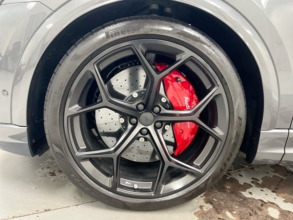 2026 Audi RS Q8 performance
