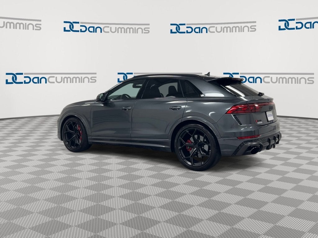 2026 Audi RS Q8 performance