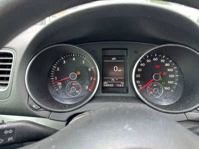 2011 Volkswagen Golf 4dr HB Auto