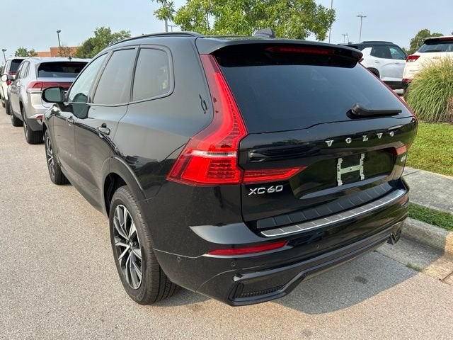 2023 Volvo XC60 Plus Dark Theme