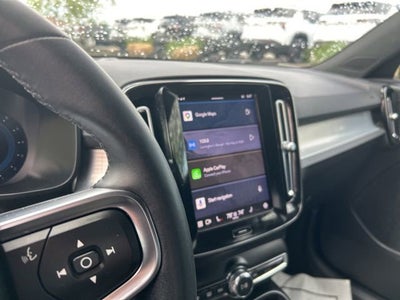2023 Volvo XC40 Core
